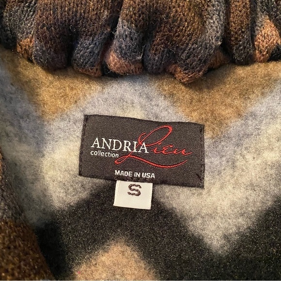 Andria Lieu Ruffle Collar Button Front Sweater Jacket - Small - Picture 4 of 9